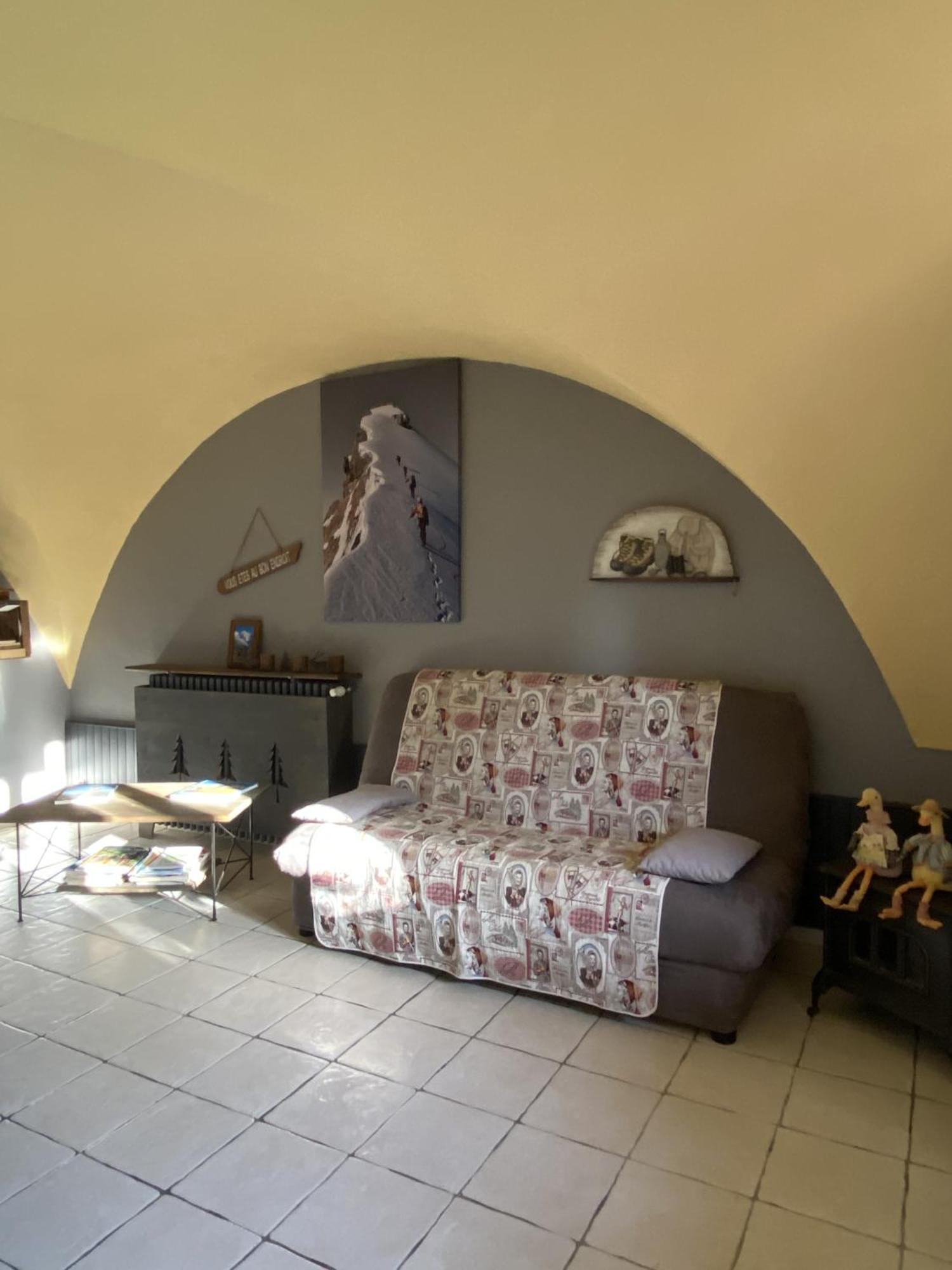 La Rose Des Vents Apartment Сен-Боне-ан-Шампсор Екстериор снимка